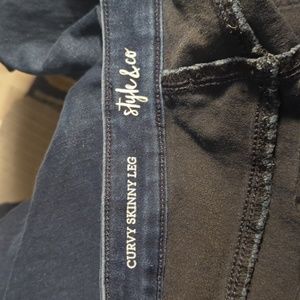 Style & Co Curvy Skinny Leg jeans Size 12